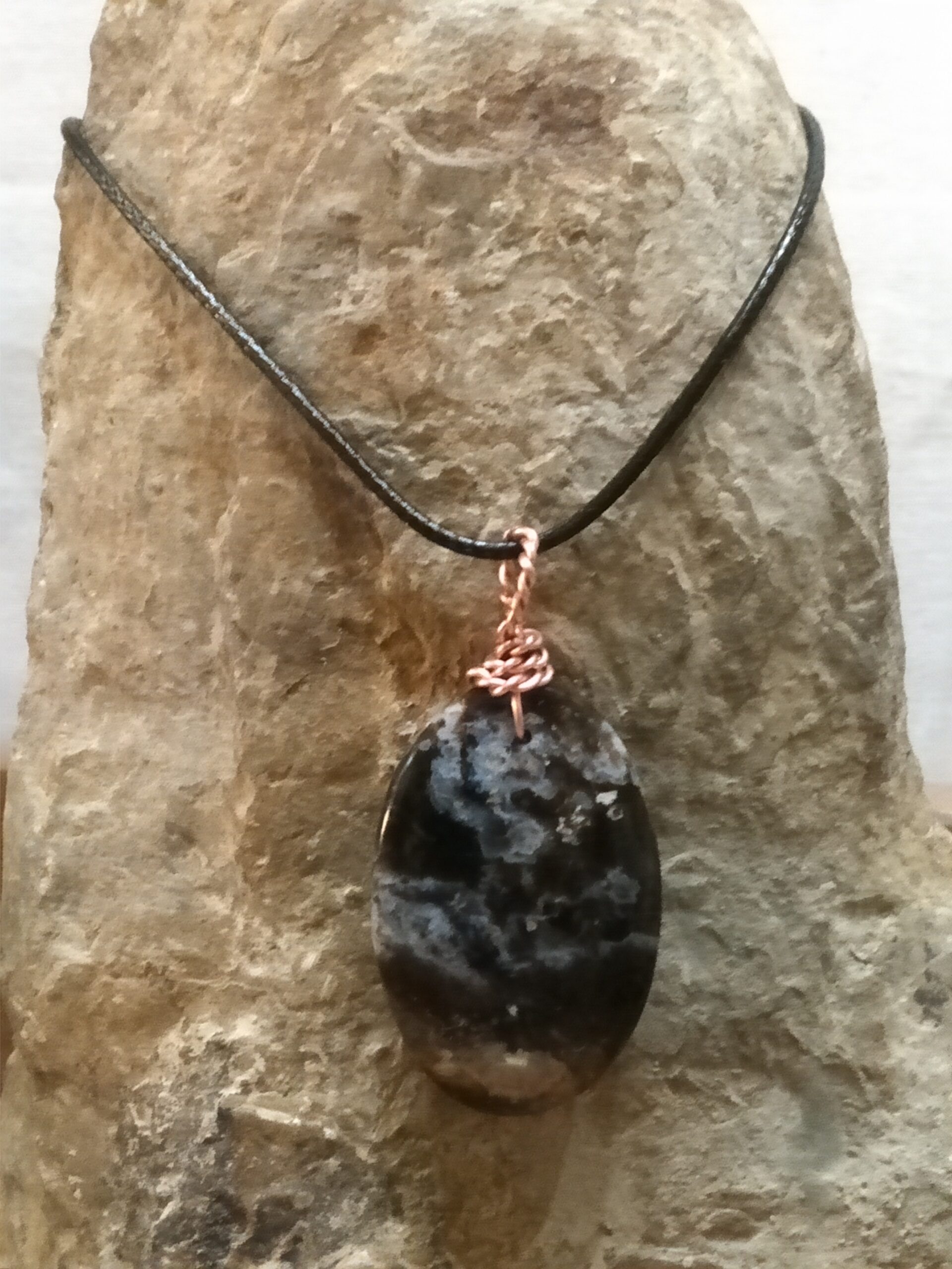 Pendentif agate cubuk
