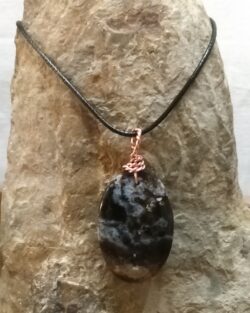 Pendentif agate cubuk