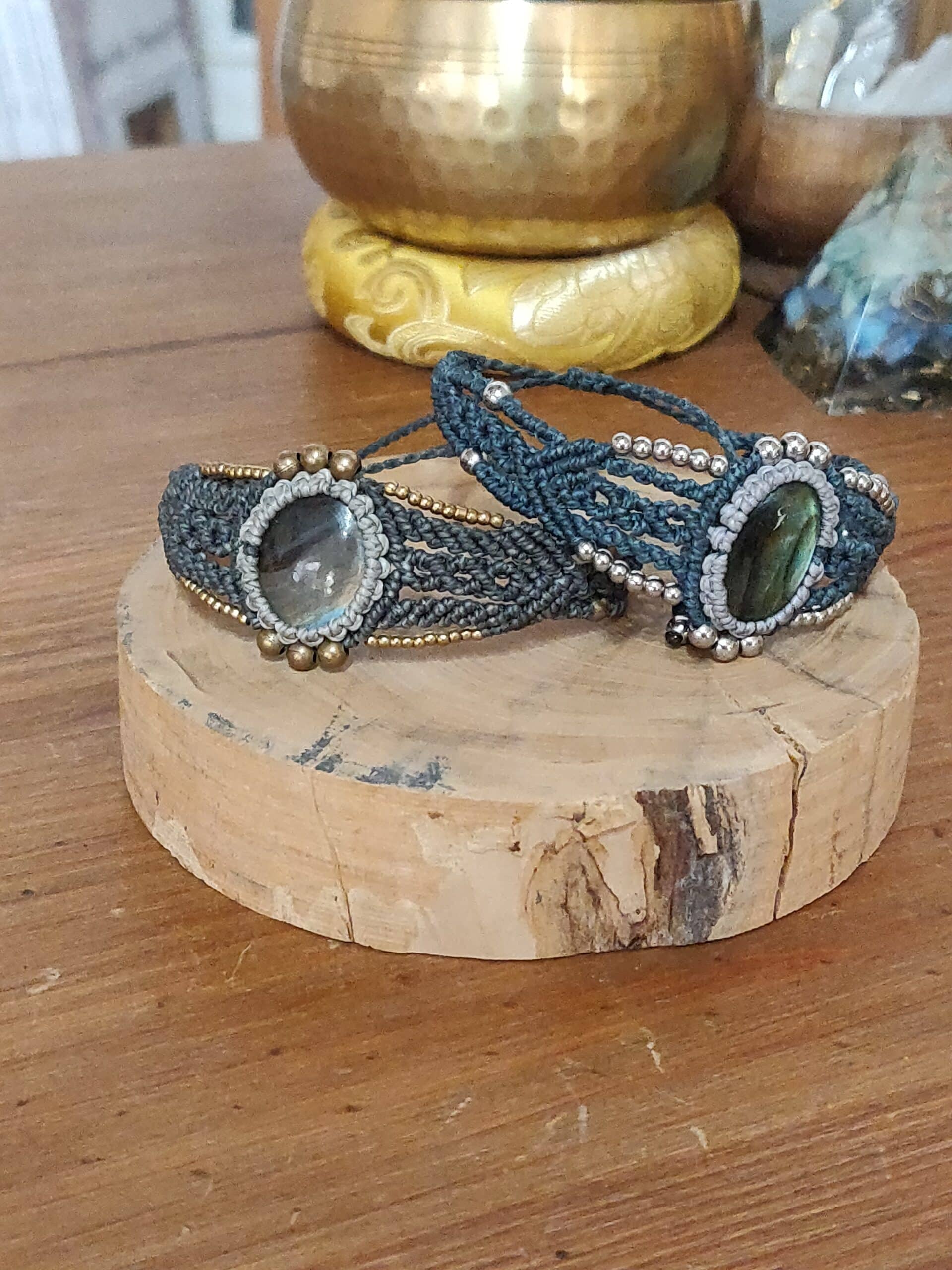Bracelets "Kachina" micro-macramé et labradorite